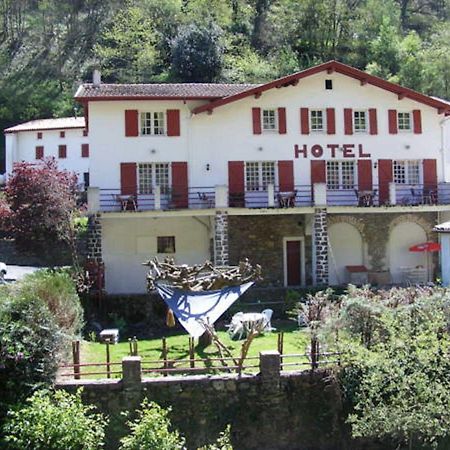 Hotel Le Clementenia Arneguy Exterior photo